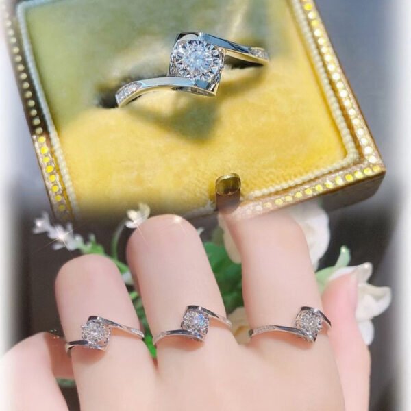 Women's Sterling Silver Moissanite Ring